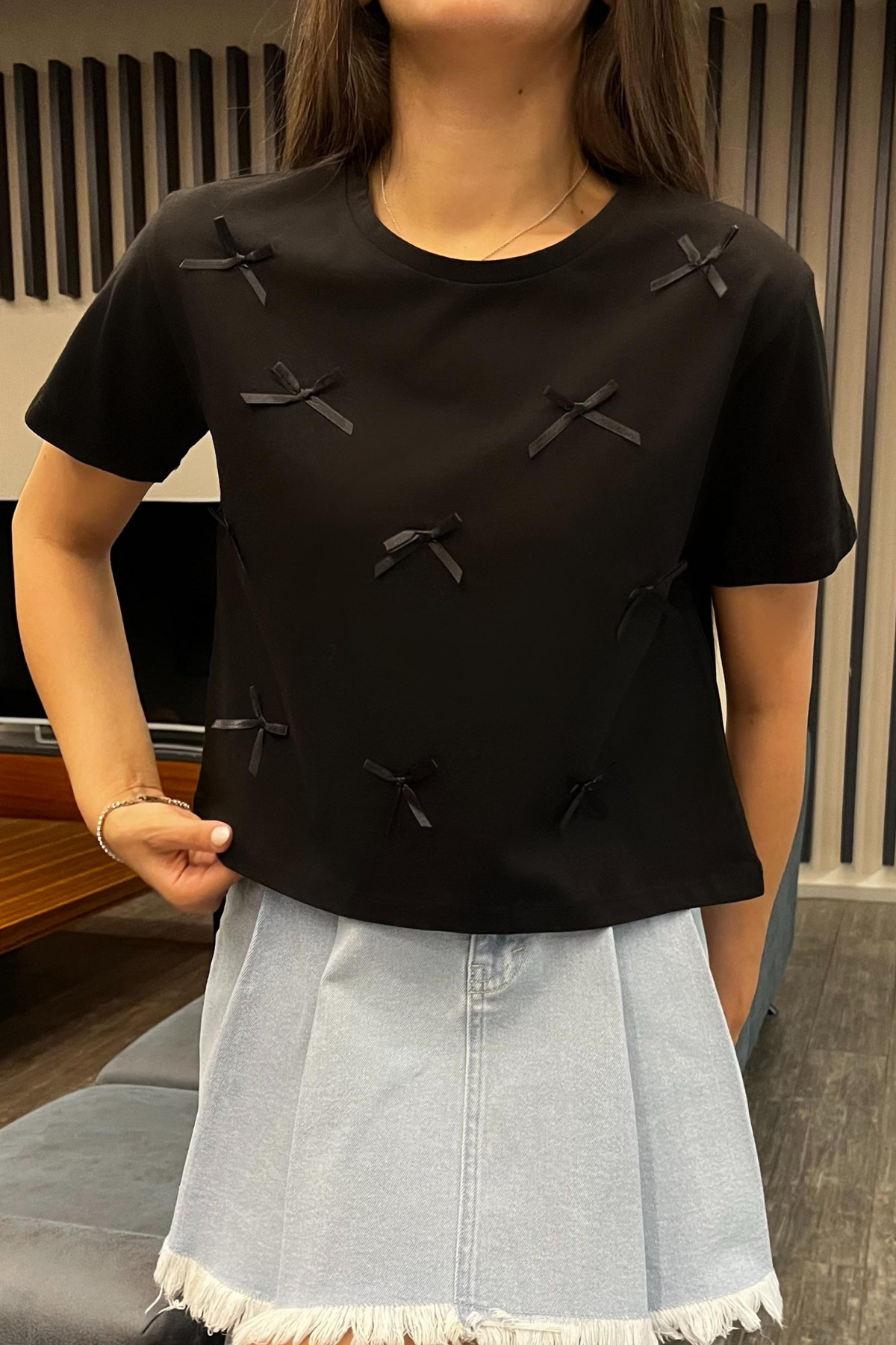 Kadın Kurdele Detaylı Bisiklet Yaka T-shirt Siyah 5