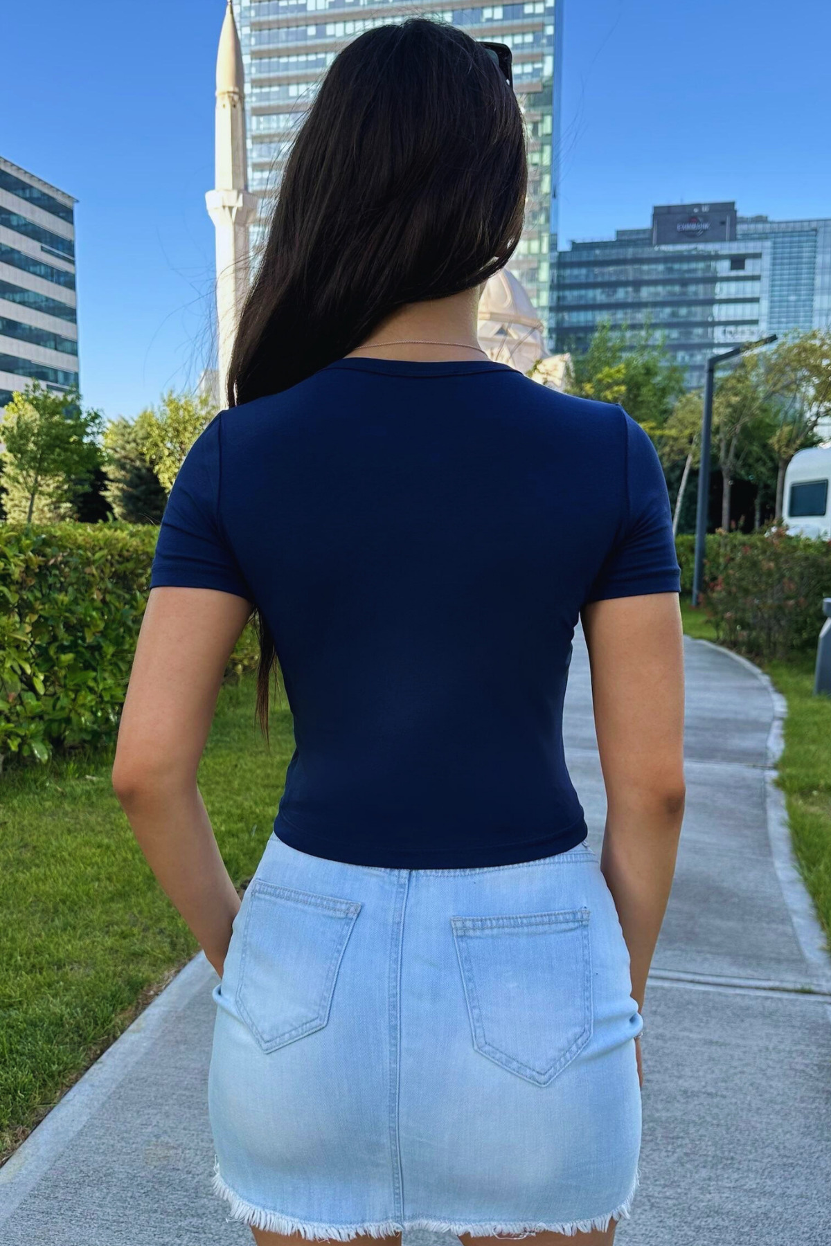 Kadın Baskılı Likralı Bisiklet Yaka Crop T-Shirt Lacivert 5