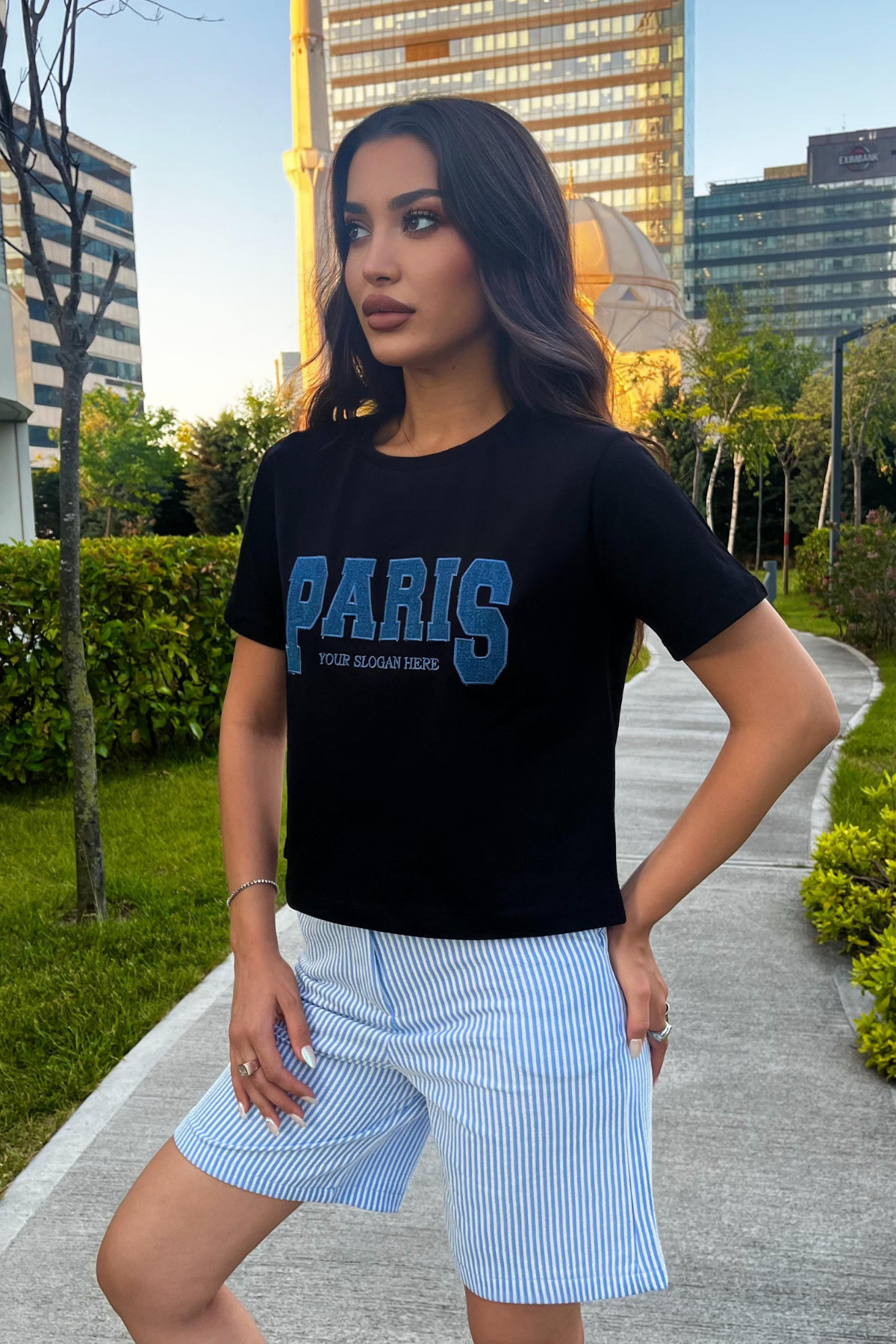 Kadın Paris Baskılı Likralı Bisiklet Yaka Crop T-Shirt Siyah 3