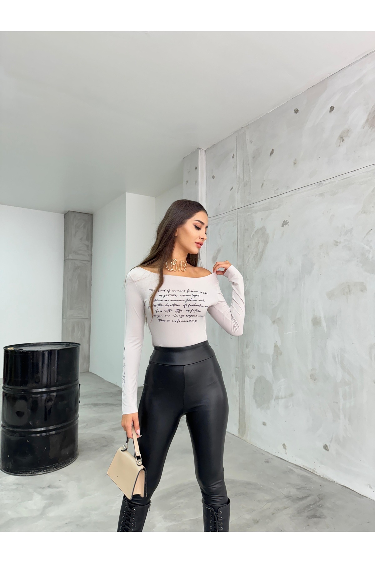 Kadın Baskılı Esnek Sandy Crop Bluz Bej 5