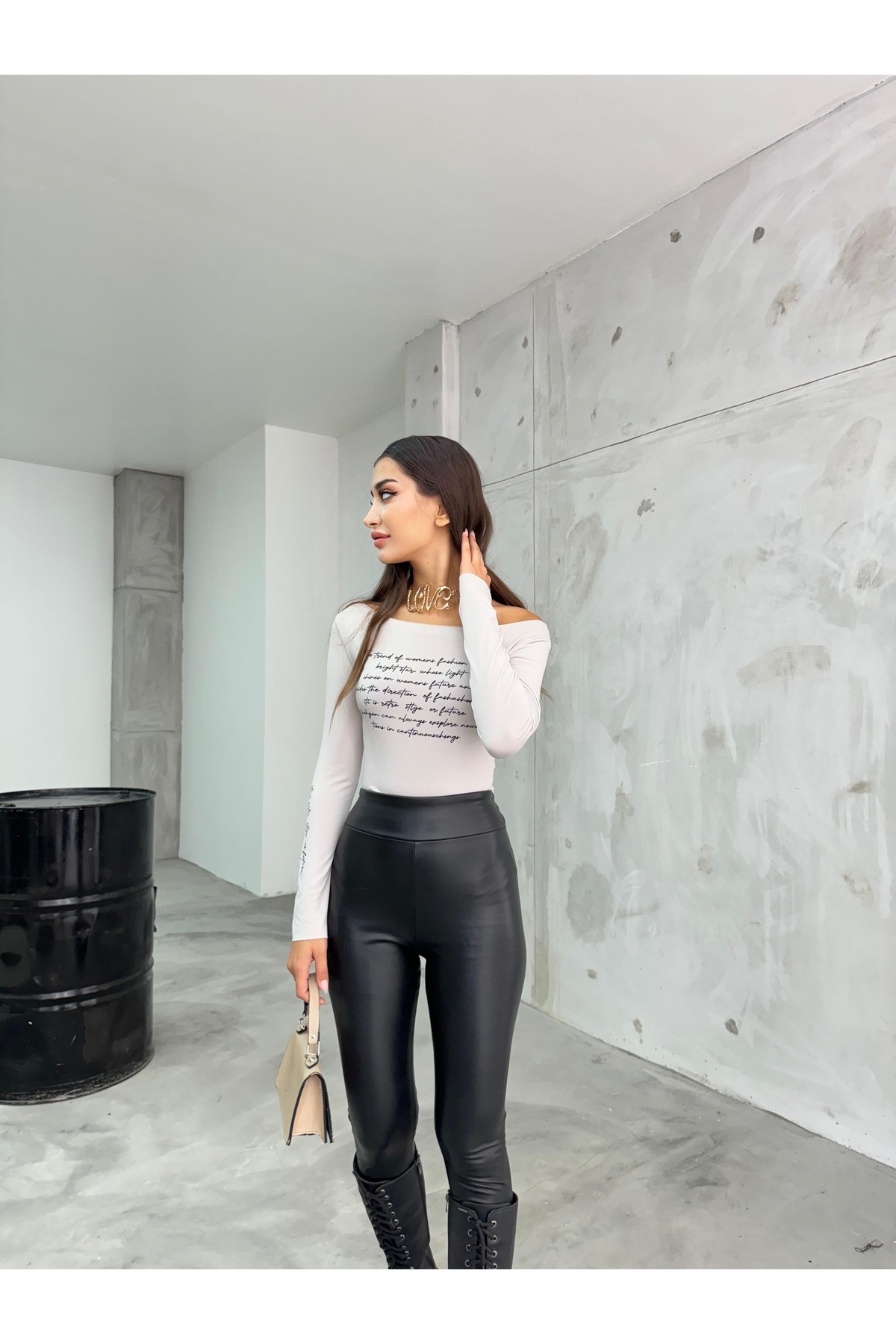 Kadın Baskılı Esnek Sandy Crop Bluz Bej 6