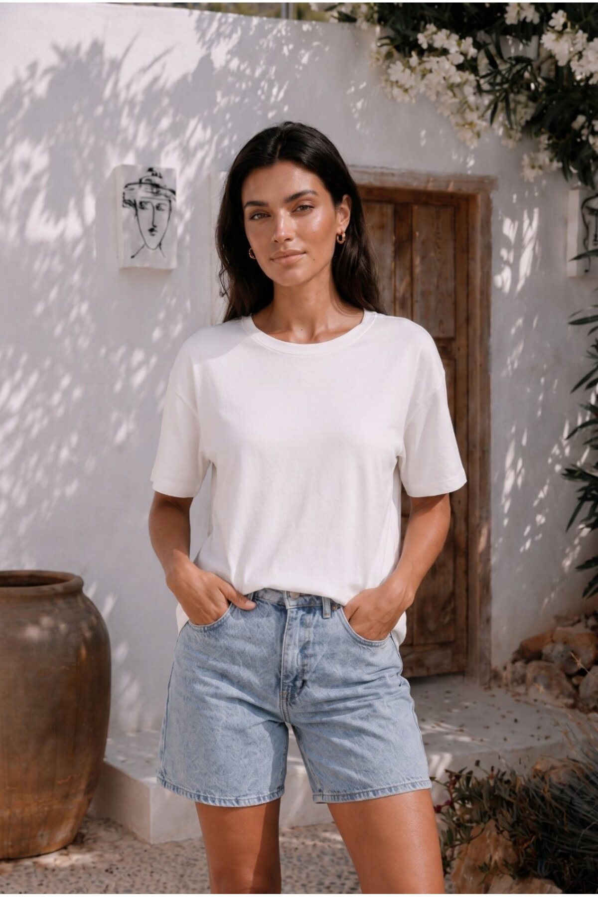 Kadın Yuvarlak Yaka Relaxed Fit Kısa Kol Basic T-Shirt Beyaz 4