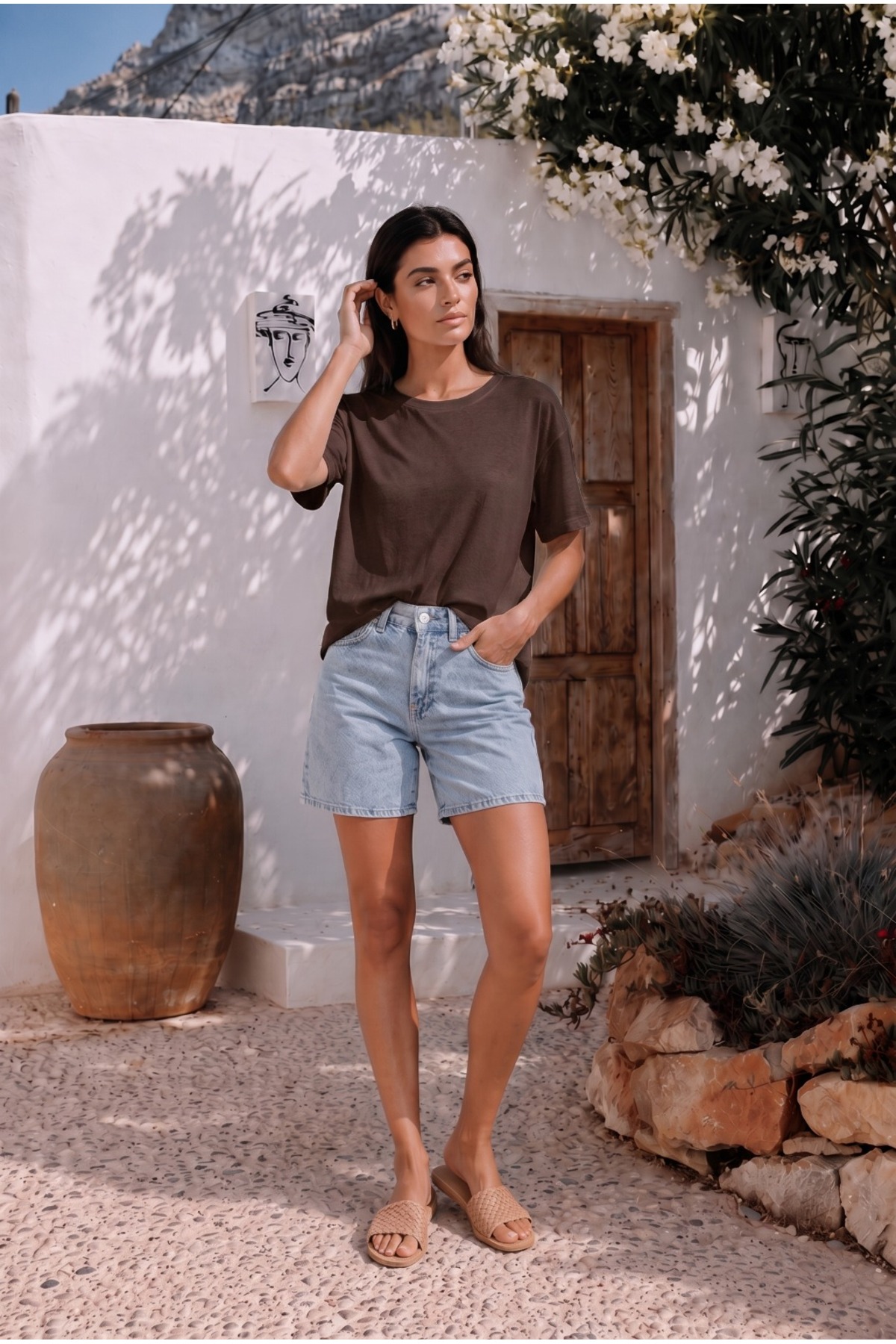 Kadın Yuvarlak Yaka Relaxed Fit Kısa Kol Basic T-Shirt kahverengi 5
