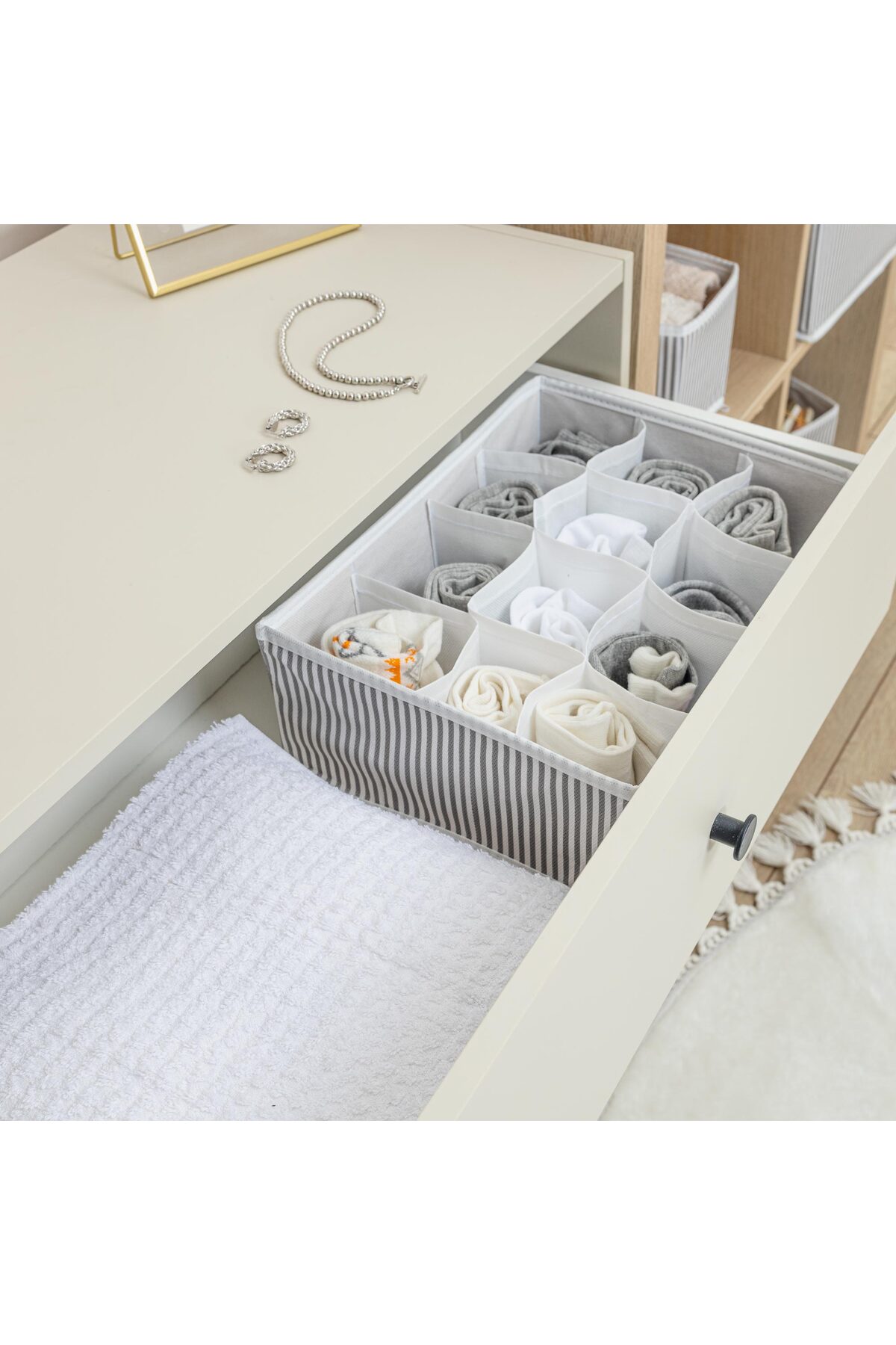 12 Bölmeli Çok Amaçlı Organizer - Çekmece Organizeri 31x25x beyaz 4