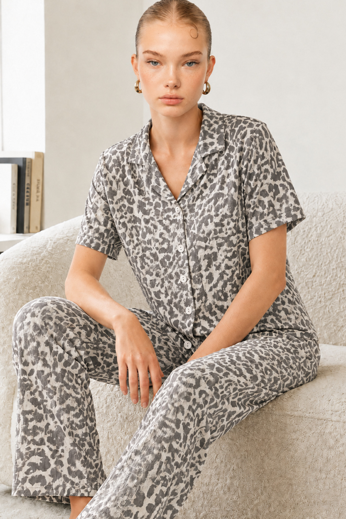 Kadın Kısa Kollu Rahat Gri Pijama Takımı 4731 4