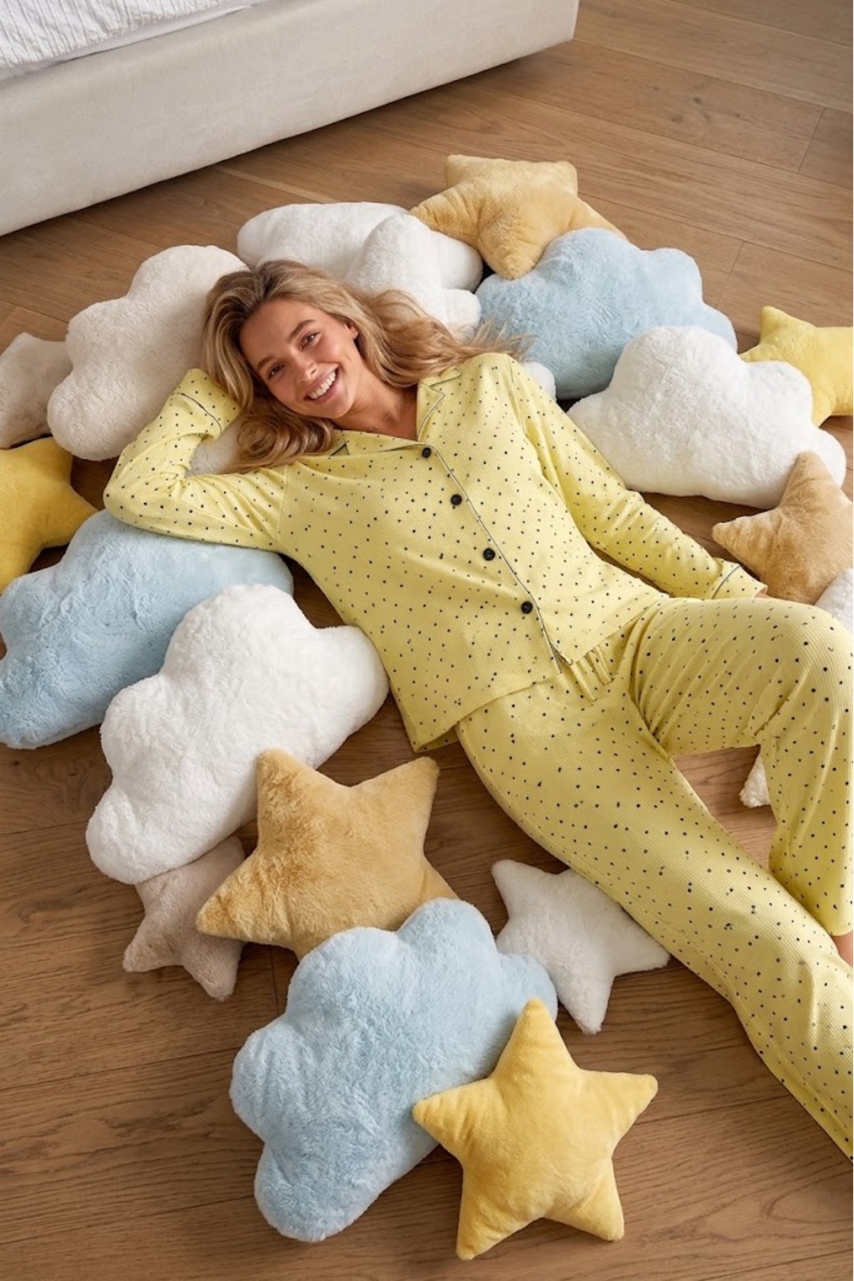 Kadın Puantiyeli Uzun Kollu Düğmeli Sarı Pijama Takımı 5