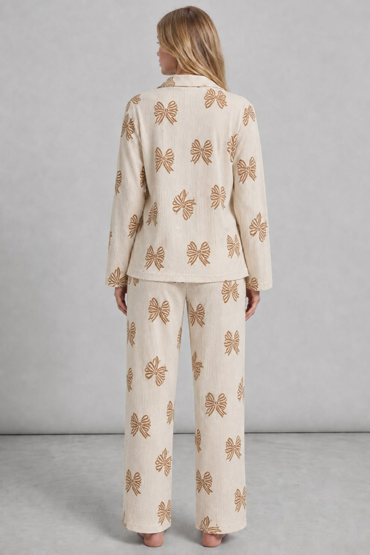 Kadın Desenli Uzun Kollu Krem Pijama Takımı 4762 4