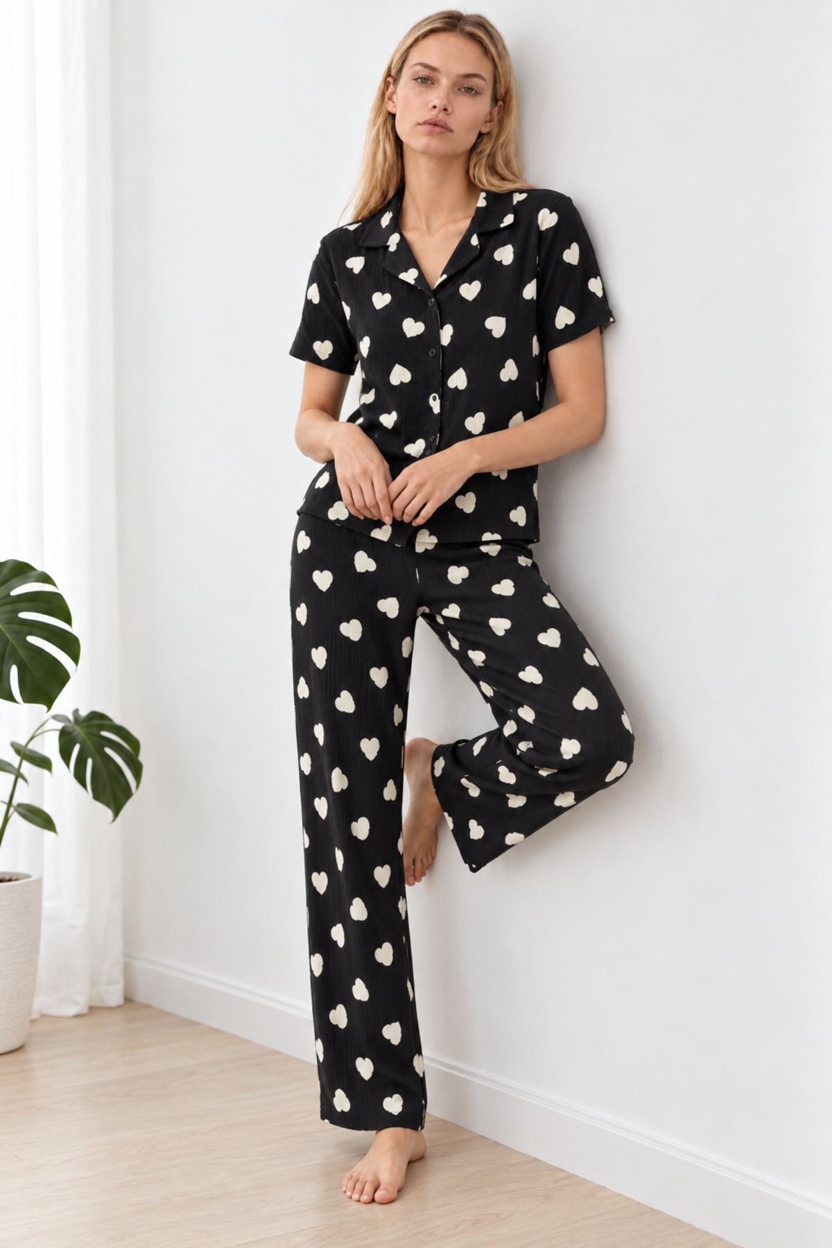 Kadın Kalpli Kısa Kollu Siyah Pijama Takımı 4825 4