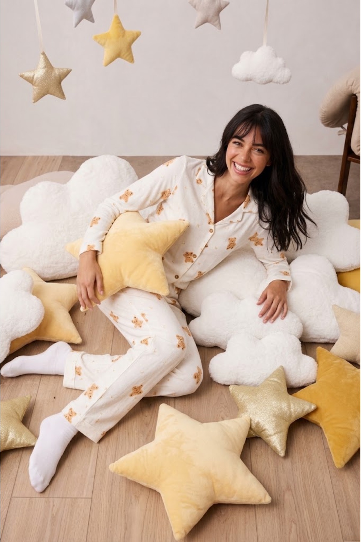 Kadın Uzun Kollu Düğmeli Alt Üst Uyku Beyaz Pijama Takımı 3