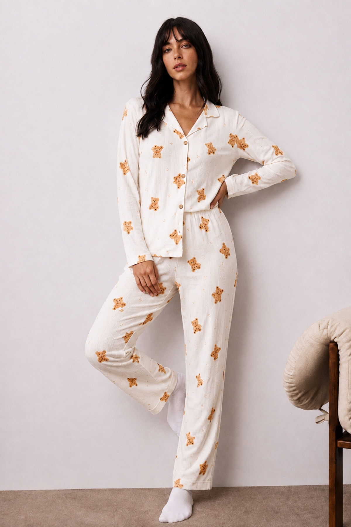 Kadın Uzun Kollu Düğmeli Alt Üst Uyku Beyaz Pijama Takımı 5