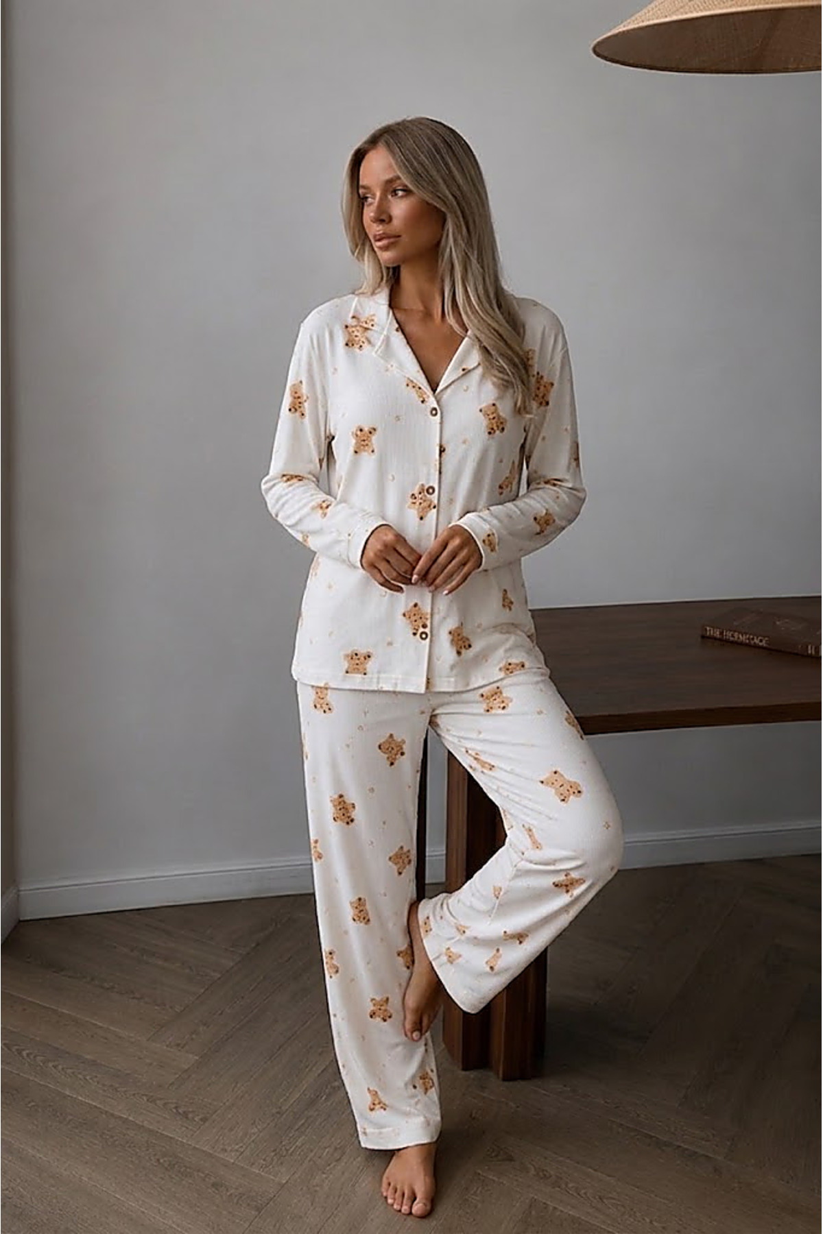 Kadın Düğmeli Uzun Uyku ve Beyaz Pijama Takımı 5