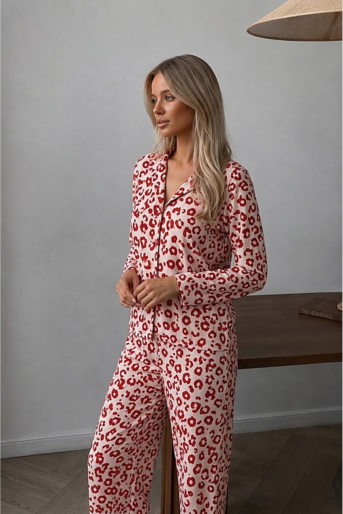 Kadın Düğmeli Uzun Uyku ve Kırmızı Pijama Takımı 4