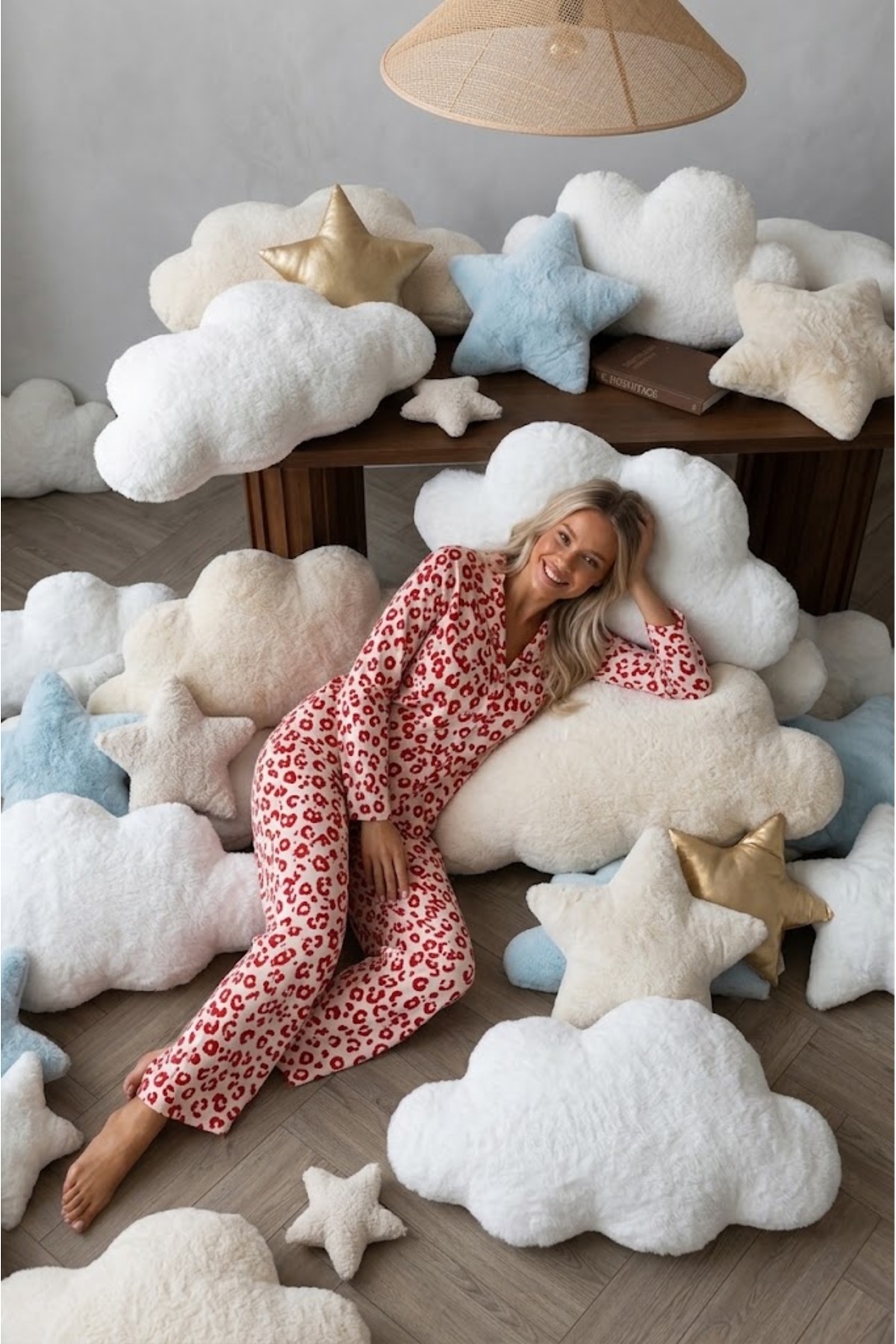 Kadın Düğmeli Uzun Uyku ve Kırmızı Pijama Takımı 3
