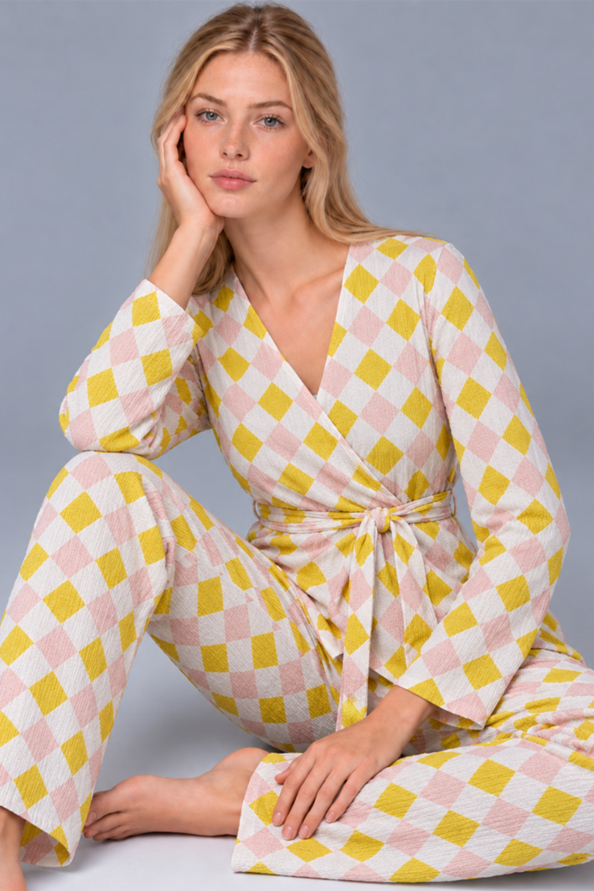 Kadın Desenli Ev Stili Kuşaklı Sarı Pijama Takımı 4807 5