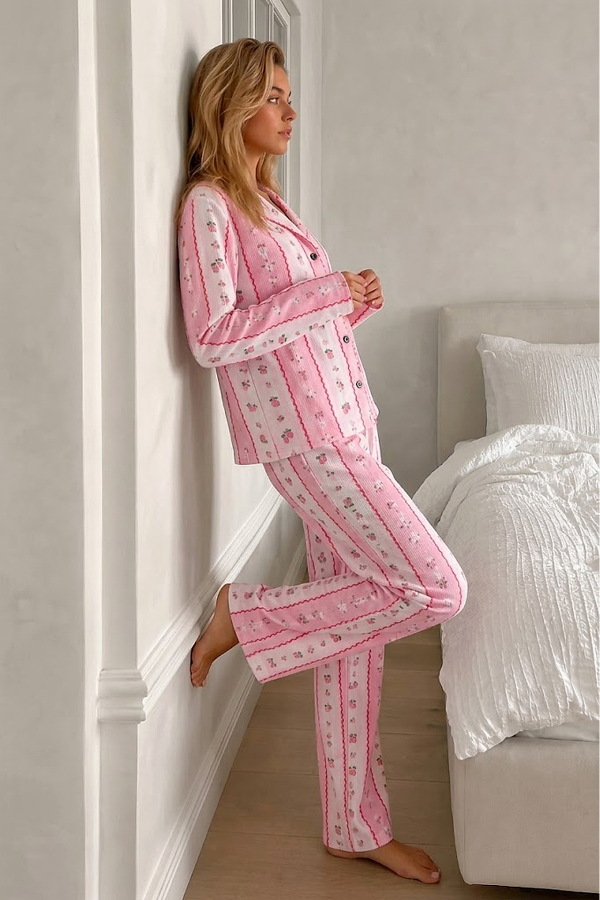 Kadın Desenli Düğmeli Uzun Kollu Pembe Pijama Takımı 6