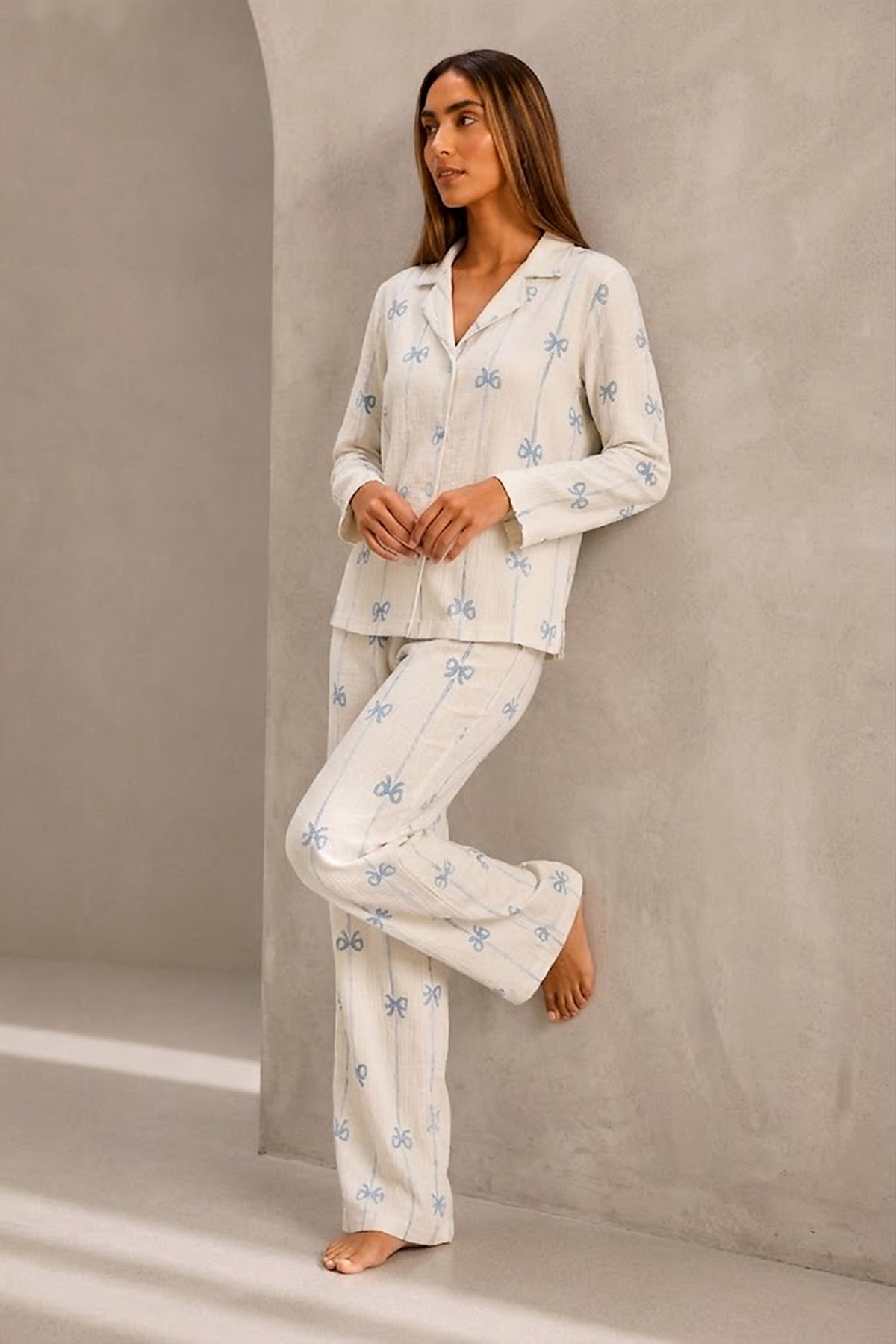 Kadın Önden Düğmeli Uzun Kollu Alt Üst Beyaz Pijama Takımı 6