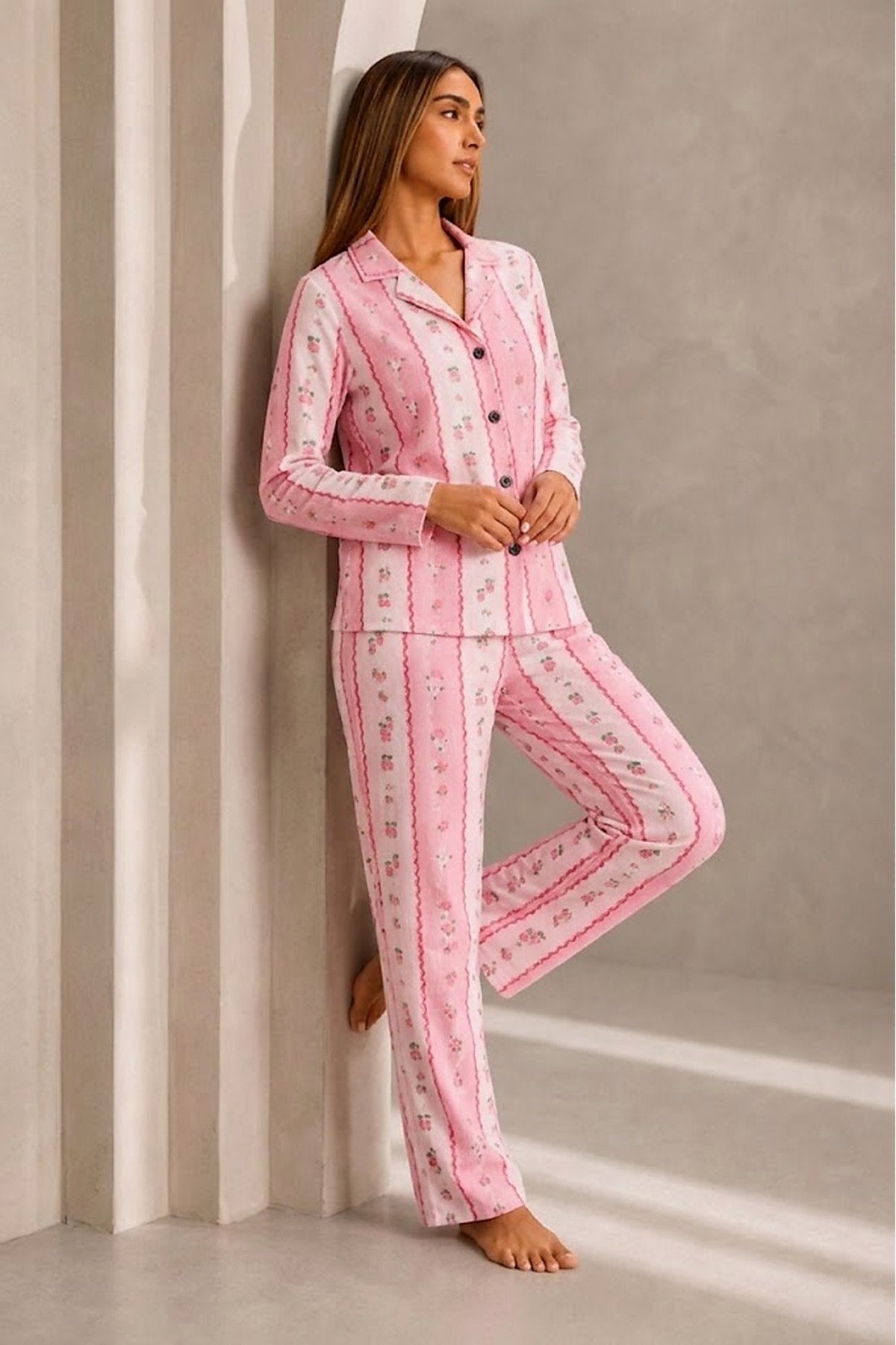 Kadın Önden Düğmeli Uzun Kollu Alt Üst Pembe Pijama Takımı 6