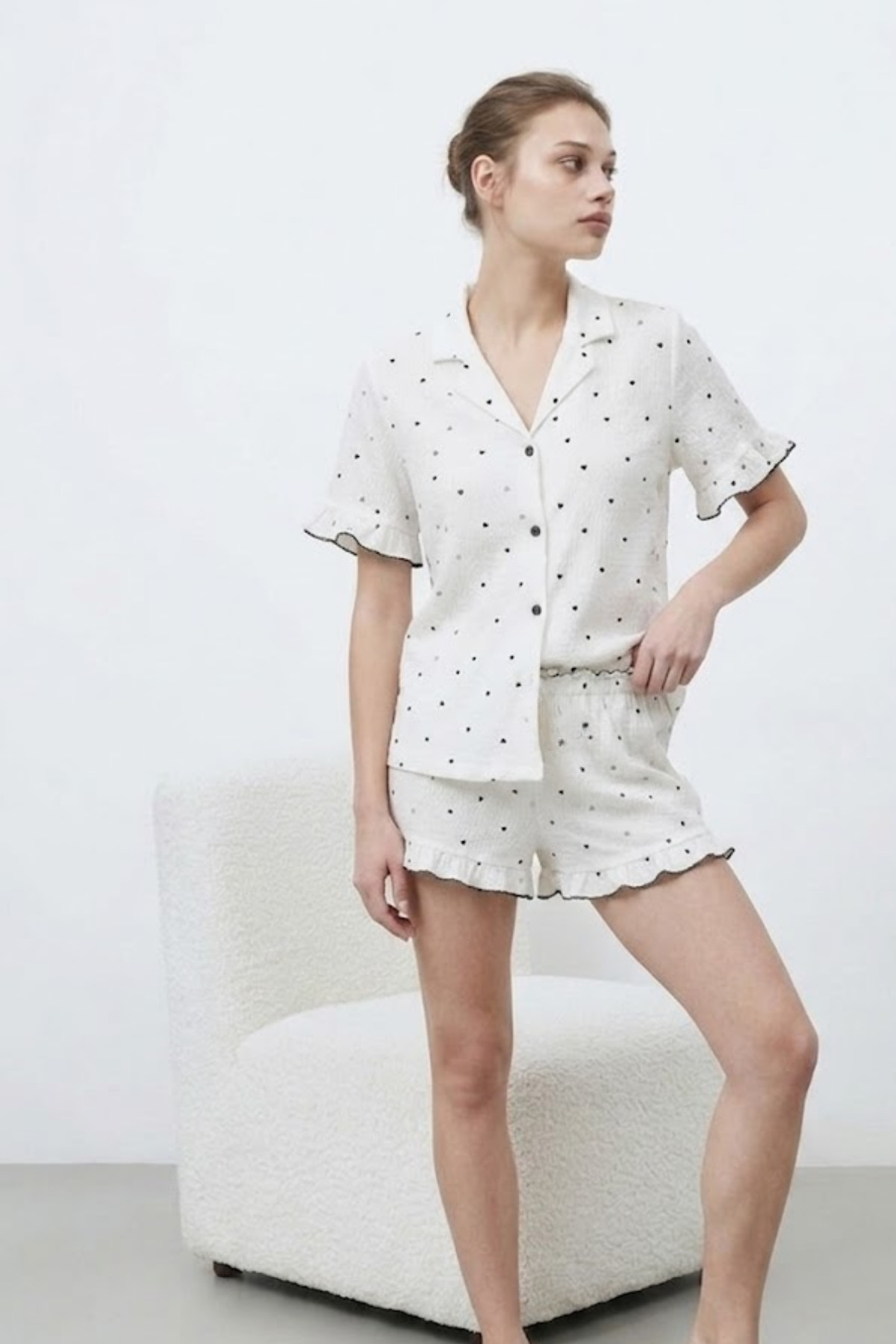 Kadın Premium Fırfırlı Beyaz Pijama Takımı 5