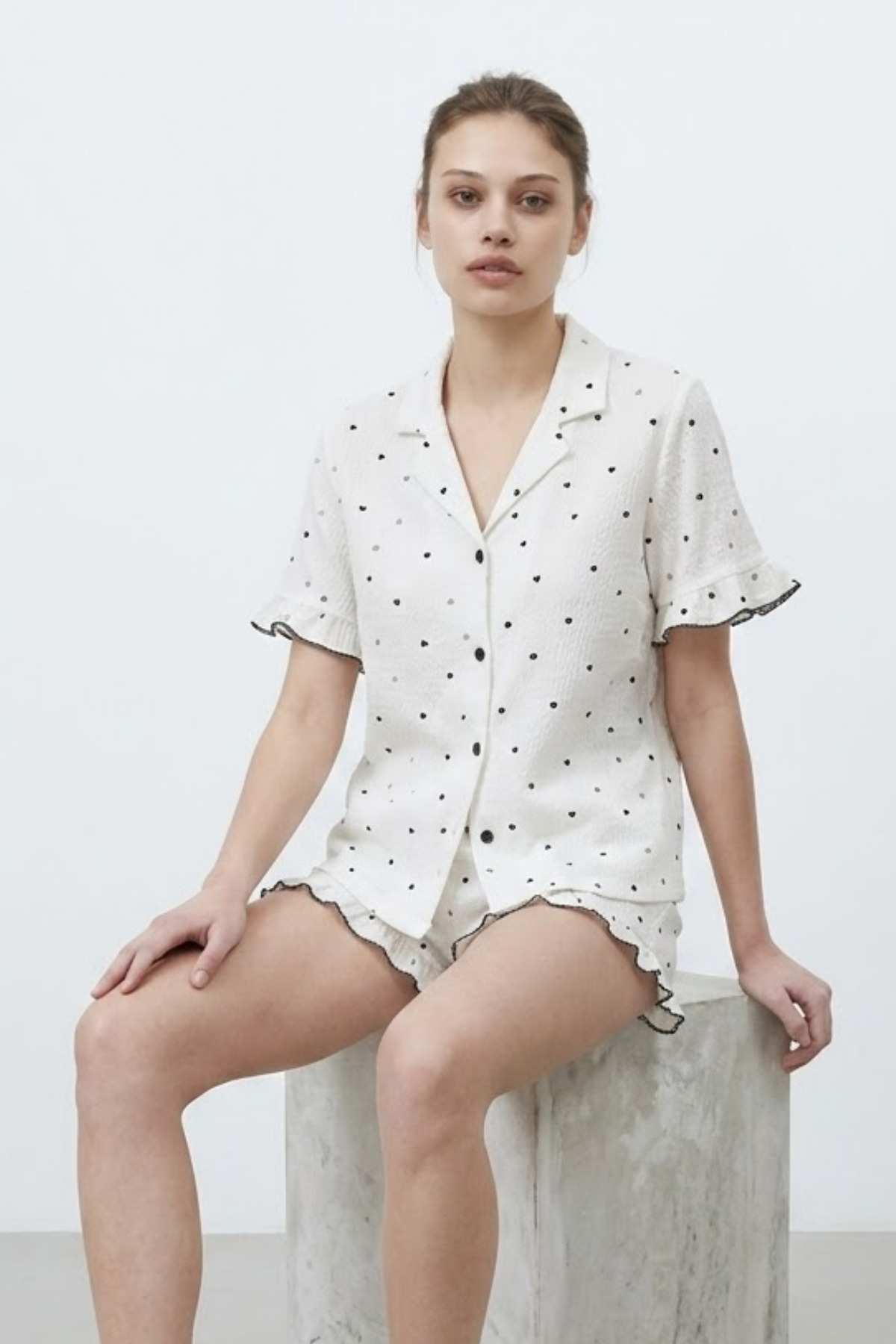 Kadın Premium Fırfırlı Beyaz Pijama Takımı 6