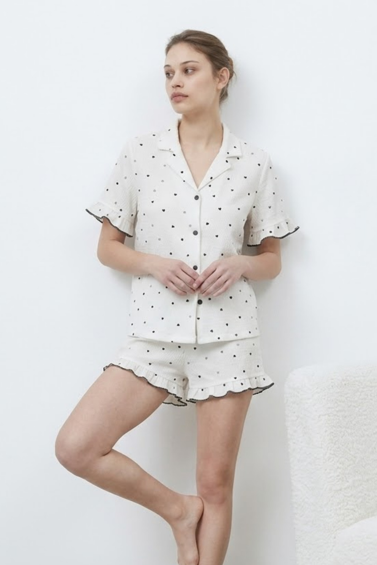 Kadın Premium Fırfırlı Beyaz Pijama Takımı 4