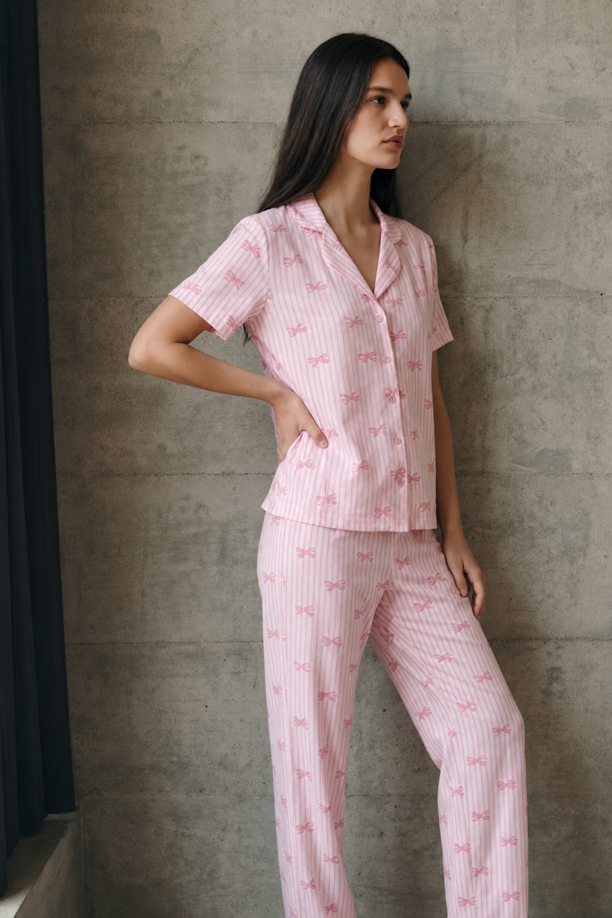 V Yaka Düğmeli Casual Pembe Pijama Takımı 4