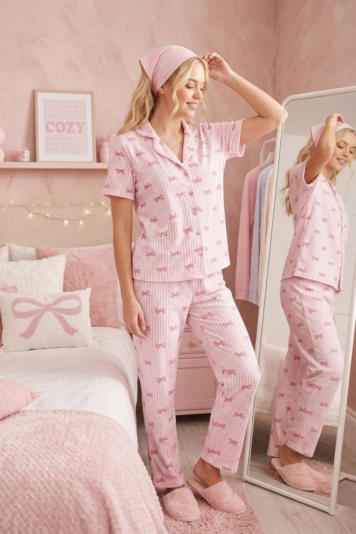 Pembe Kurdele Desenli Bürümçük kumaş Kısa Kollu Pijama Takımı 6064 3